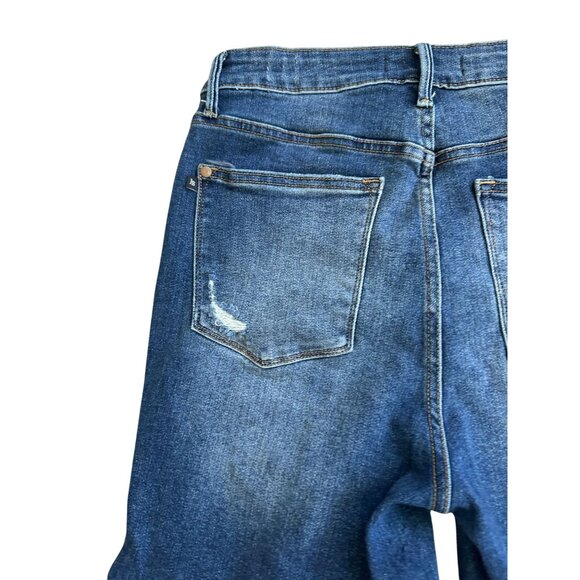 JUDY BLUE Medium Wash Stretch Distressed Jeans Shorts Size XL - Picture 10 of 10